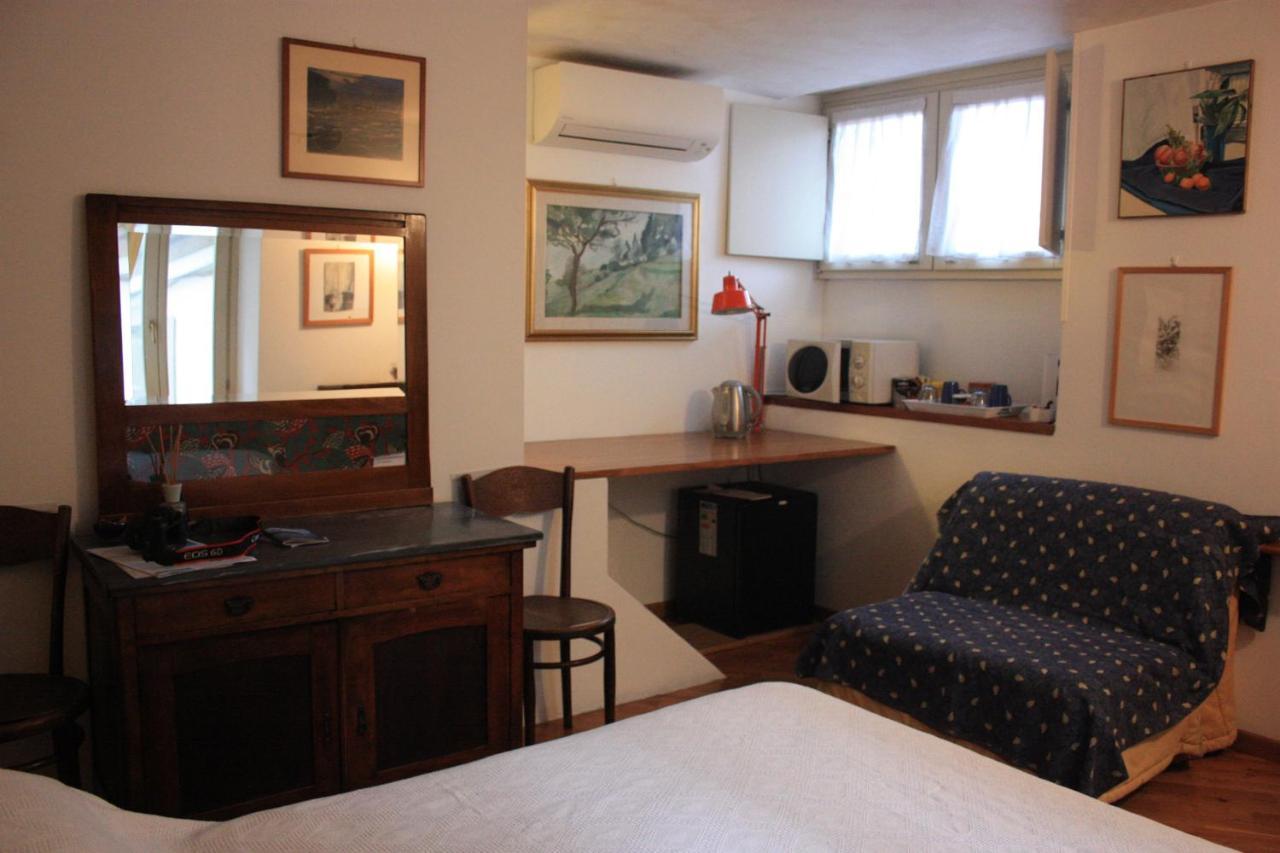 B&B Al Borgo 로베레 외부 사진